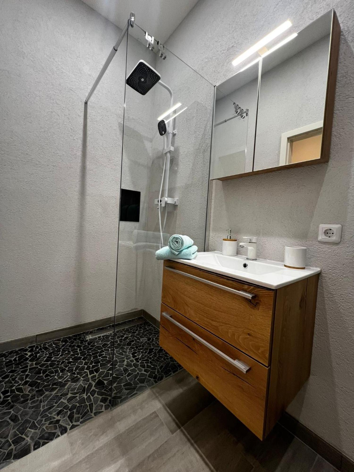 Holi Day Spa 2-Bett Zimmer App 3 Berlim Exterior foto
